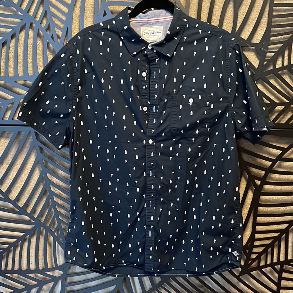 FLAG & ANTHEM Maxwell Short Sleeve Shirt